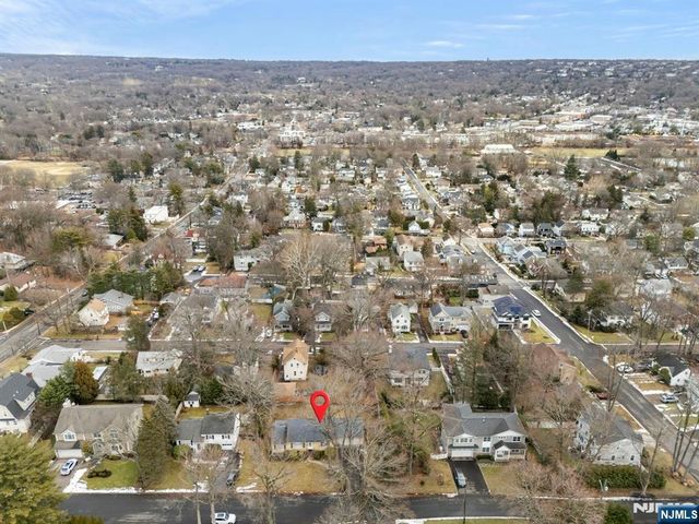 206 10th Street, Cresskill, NJ 07626