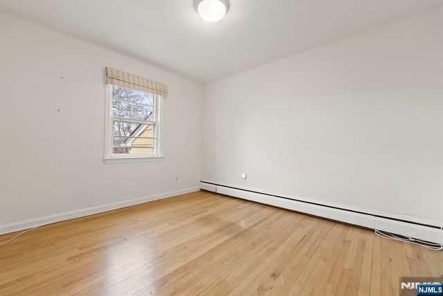 206 10th Street, Cresskill, NJ 07626