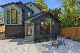12562 17th Avenue NE, Seattle, WA 98125