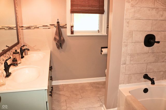 1 Locust Hill, Crawfordsville, IN 47933