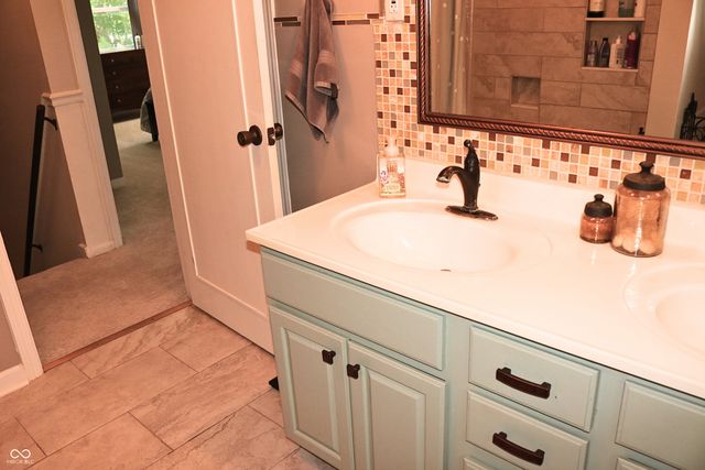 1 Locust Hill, Crawfordsville, IN 47933