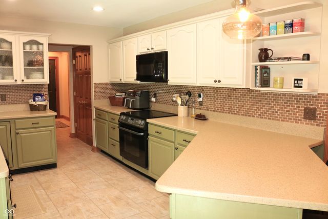 1 Locust Hill, Crawfordsville, IN 47933