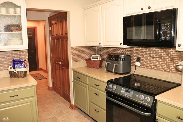 1 Locust Hill, Crawfordsville, IN 47933