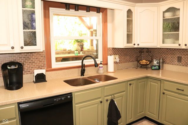 1 Locust Hill, Crawfordsville, IN 47933