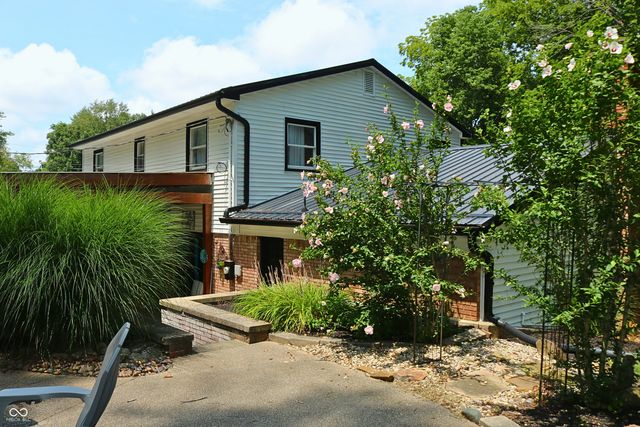 1 Locust Hill, Crawfordsville, IN 47933