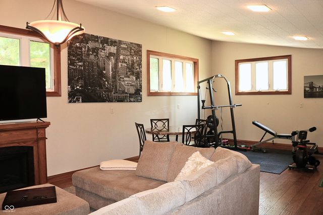 1 Locust Hill, Crawfordsville, IN 47933