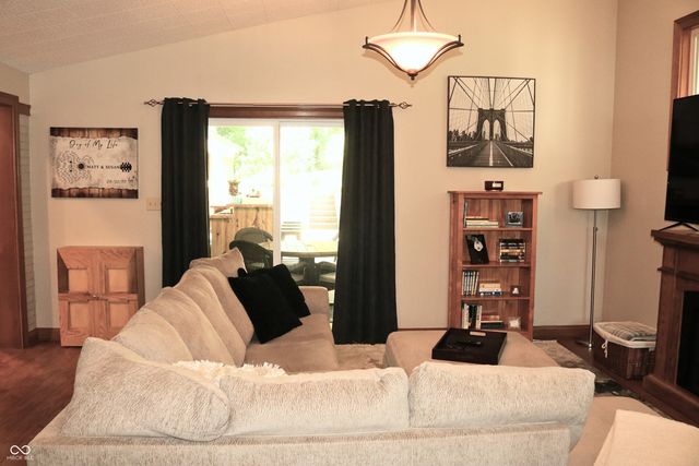 1 Locust Hill, Crawfordsville, IN 47933