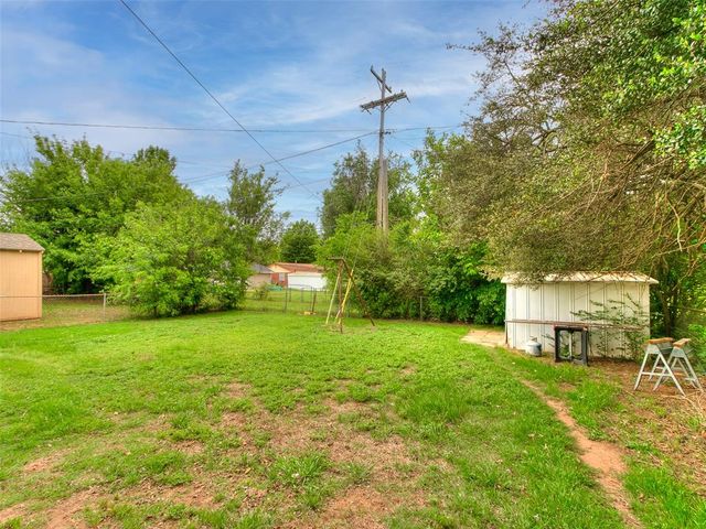 1609 Sandra Drive, Midwest City, OK 73110