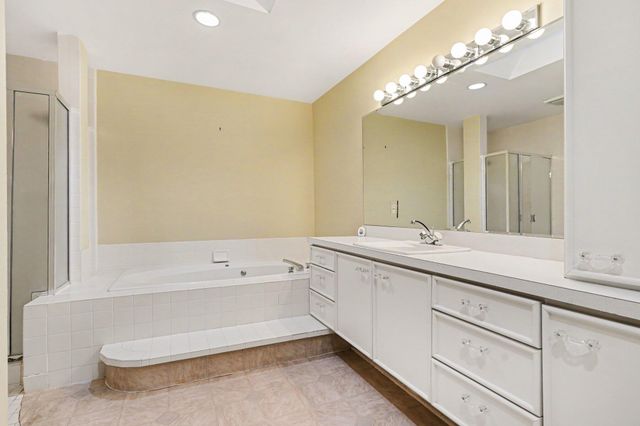 1249 Heather Court, Holland City, MI 49423