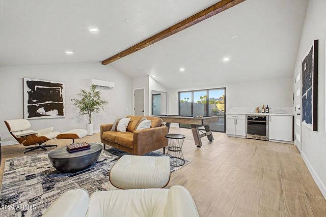 2808 E LUPINE Avenue, Phoenix, AZ 85028