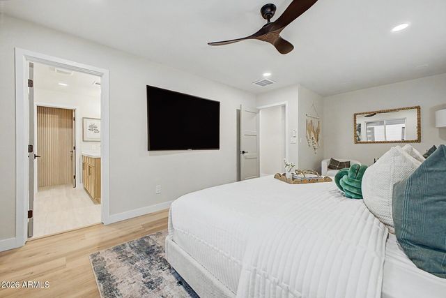 2808 E LUPINE Avenue, Phoenix, AZ 85028