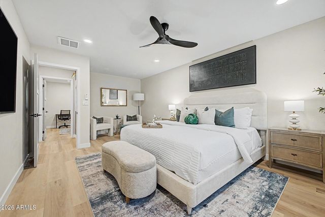 2808 E LUPINE Avenue, Phoenix, AZ 85028