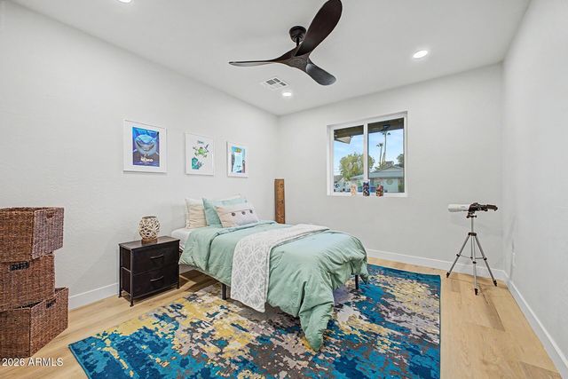 2808 E LUPINE Avenue, Phoenix, AZ 85028