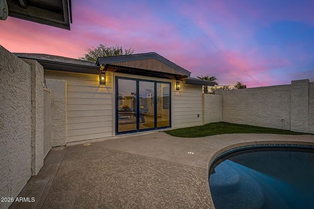 2808 E LUPINE Avenue, Phoenix, AZ 85028