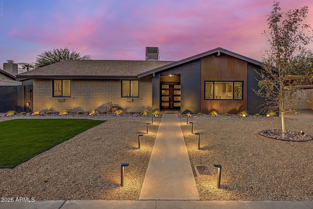 2808 E LUPINE Avenue, Phoenix, AZ 85028 — photo 2