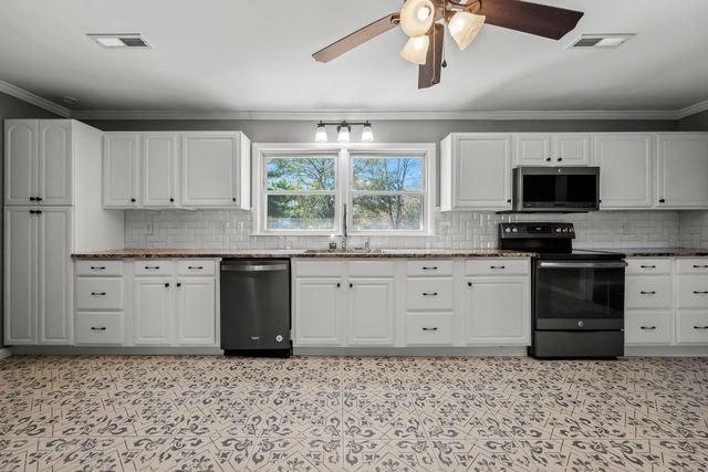 2329 Dilton Mankin Rd, Murfreesboro, TN 37127