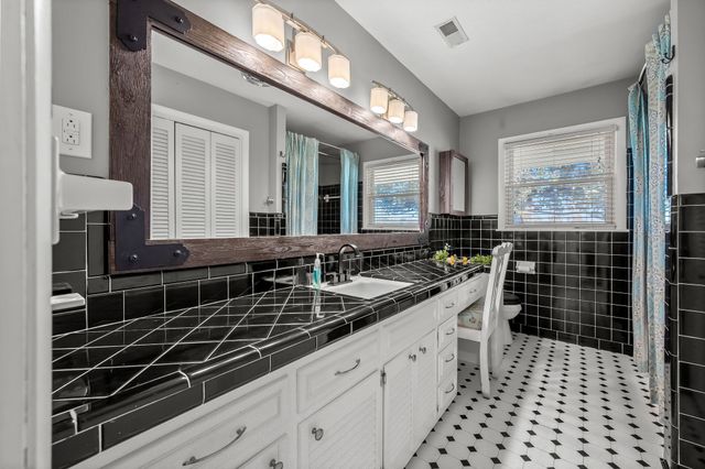 2329 Dilton Mankin Rd, Murfreesboro, TN 37127