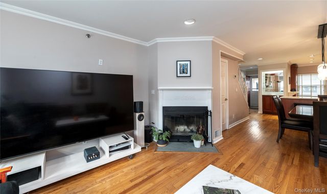 50 N Broadway 17, Nyack, NY 10960