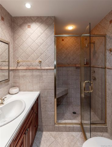 50 N Broadway 17, Nyack, NY 10960