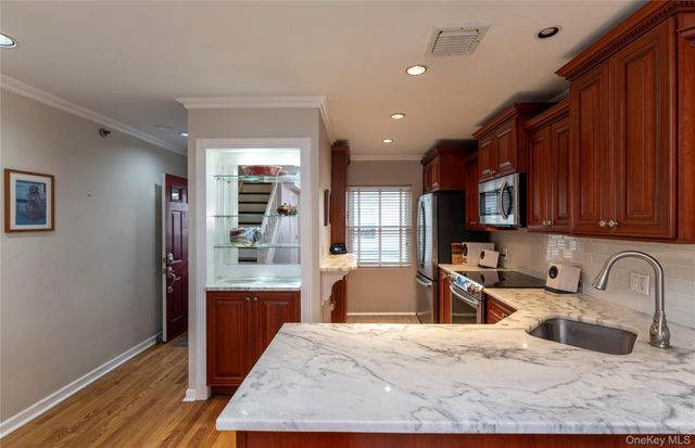 50 N Broadway 17, Nyack, NY 10960