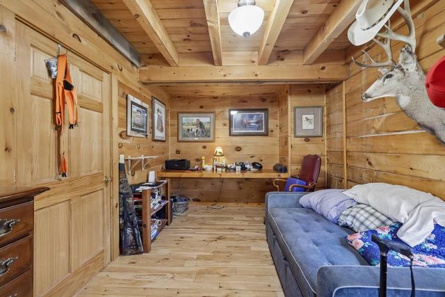 615 Lakeview Avenue, Merrimac, WI 53561