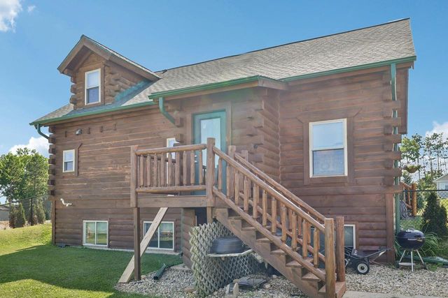 615 Lakeview Avenue, Merrimac, WI 53561