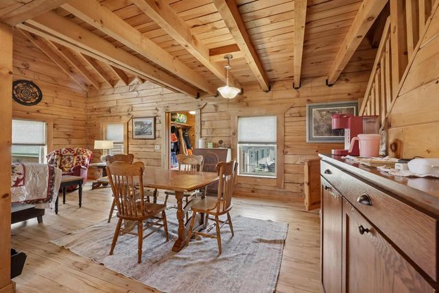 615 Lakeview Avenue, Merrimac, WI 53561