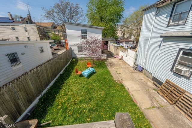 528 Spring St 3, Elizabeth City, NJ 07201