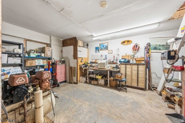528 Spring St 3, Elizabeth City, NJ 07201