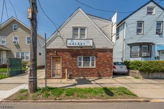528 Spring St 3, Elizabeth City, NJ 07201