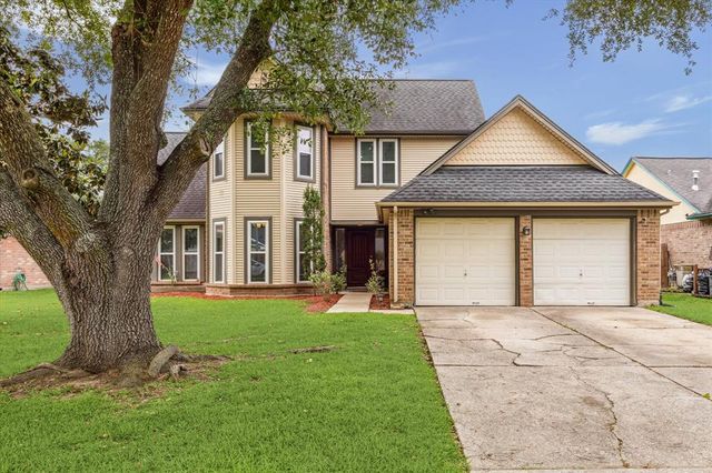 730 S Illinois Avenue, League City, TX 77573