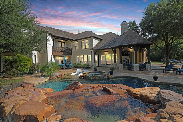 505 Creekside Drive, Mckinney, TX 75071