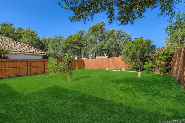 25519 Echo Springs, San Antonio, TX 78260