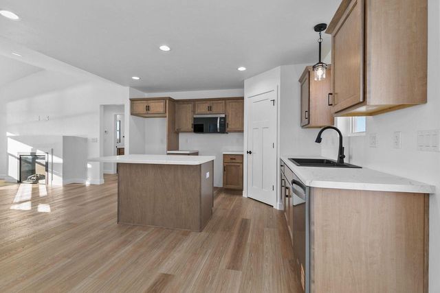 W5610 TONYS WAY, Appleton, WI 54915