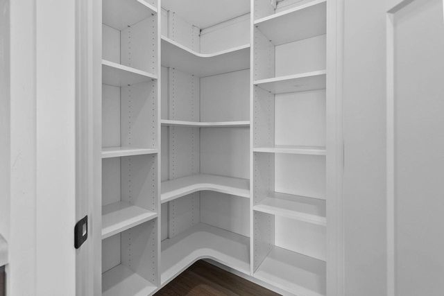 W5610 TONYS WAY, Appleton, WI 54915