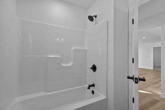 W5610 TONYS WAY, Appleton, WI 54915