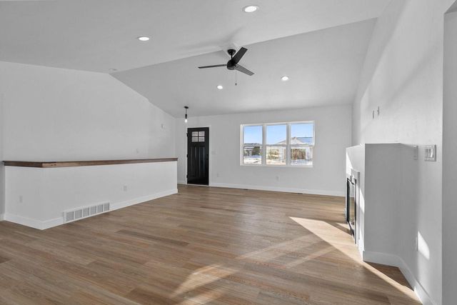 W5610 TONYS WAY, Appleton, WI 54915