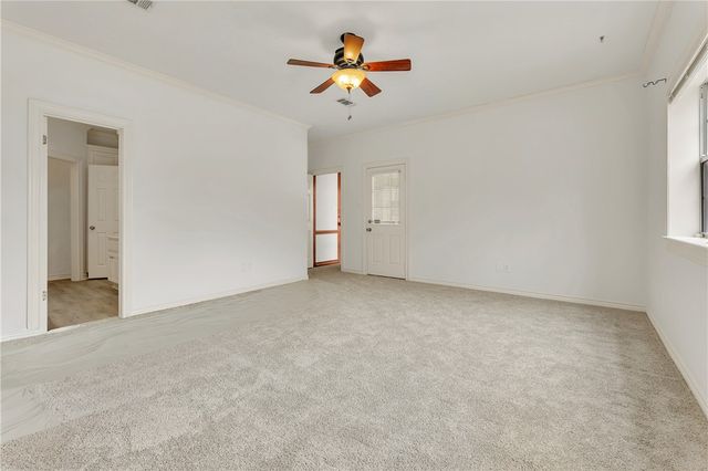 5560 Timberwood Drive, College Station, TX 77845