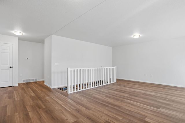 341 S Chestnut Avenue, New Hampton, IA 50659