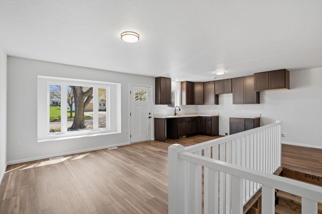 341 S Chestnut Avenue, New Hampton, IA 50659