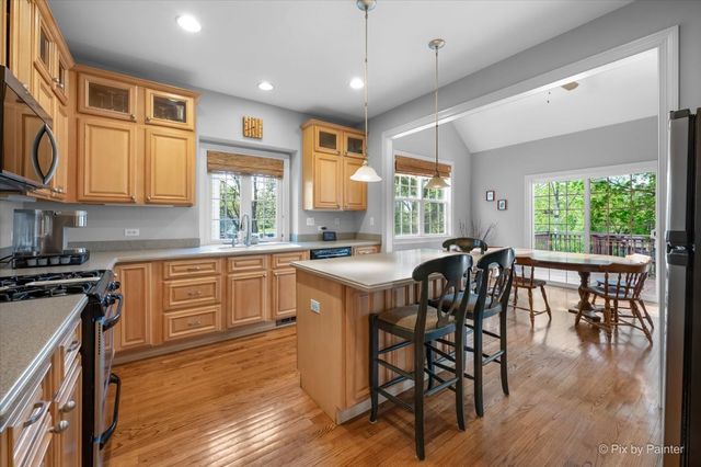 524 Tower Place, Fox River Grove, IL 60021