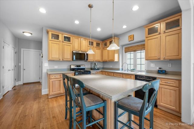 524 Tower Place, Fox River Grove, IL 60021