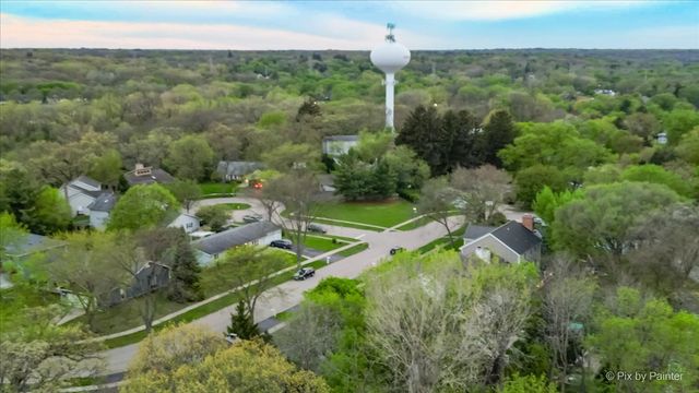524 Tower Place, Fox River Grove, IL 60021