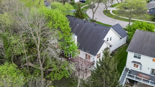 524 Tower Place, Fox River Grove, IL 60021