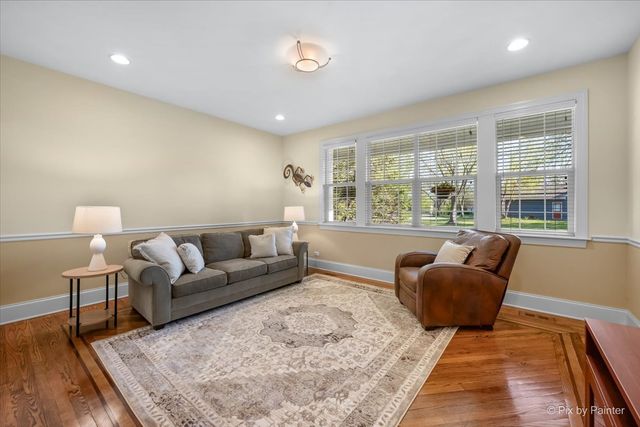 524 Tower Place, Fox River Grove, IL 60021