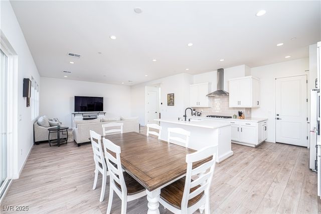 10386 Vista Argento Avenue, Las Vegas, NV 89166