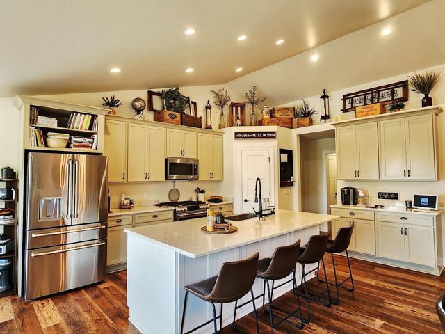 4 MISTRAL COURT, Fond Du Lac, WI 54937