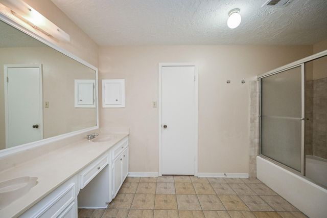 7918 Chancel Drive, Houston, TX 77071