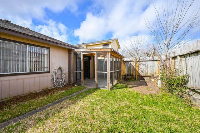 7918 Chancel Drive, Houston, TX 77071