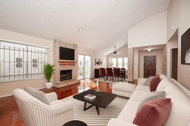 7918 Chancel Drive, Houston, TX 77071